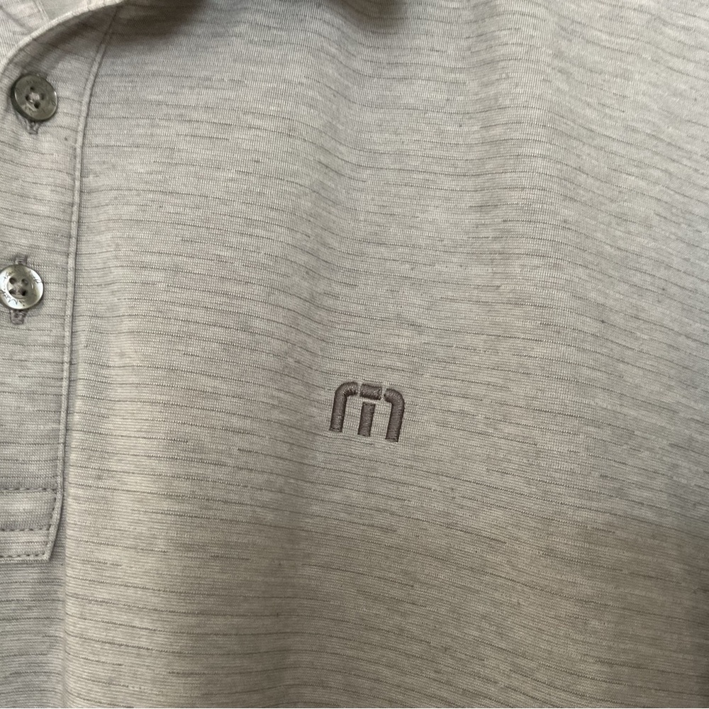 Travis Mathew Polo Shirt Mens XL Extra Large Gray Logo Golf Golfing Casual - Picture 6 of 8